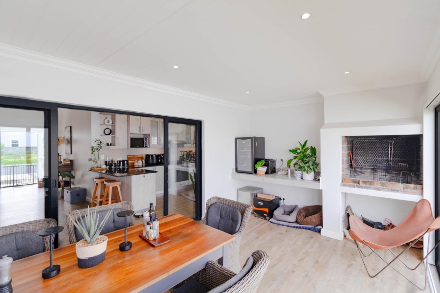 3 Bedroom Property for Sale in Westcliff Western Cape